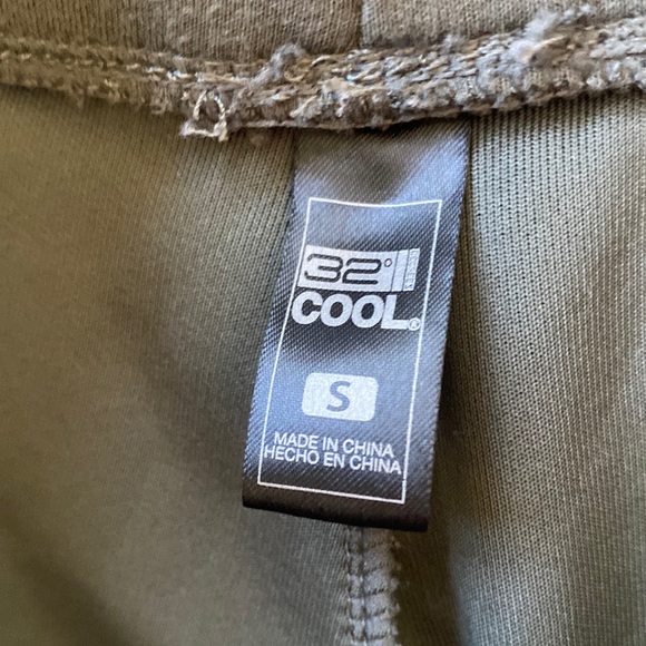 32 Degrees Cool capris size Small new without tags - Picture 2 of 9
